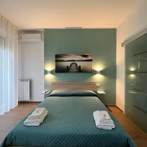 bb-alis-home.lecce-hotels.com/
